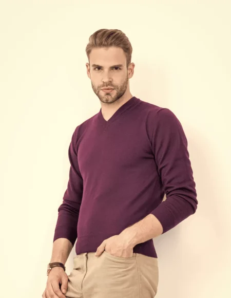 Men Solid Round Neck Pure Cotton Purple T-Shirt